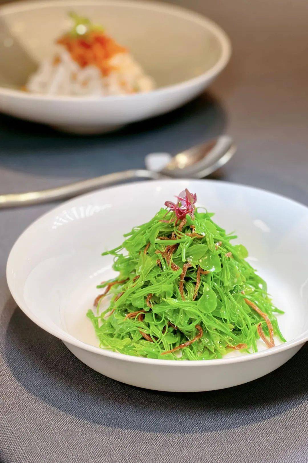 翠府的滇菜粤做_赖荣辉_干巴菌_云南