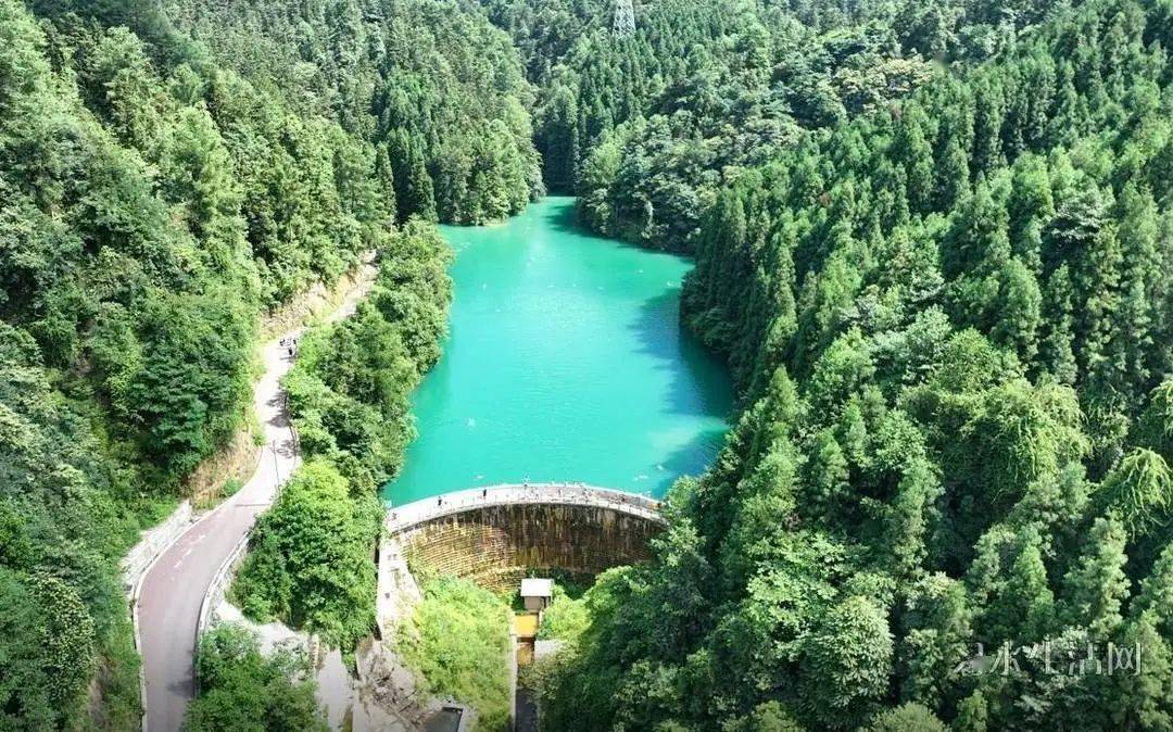 双鸭山双鸭山三八水库图片