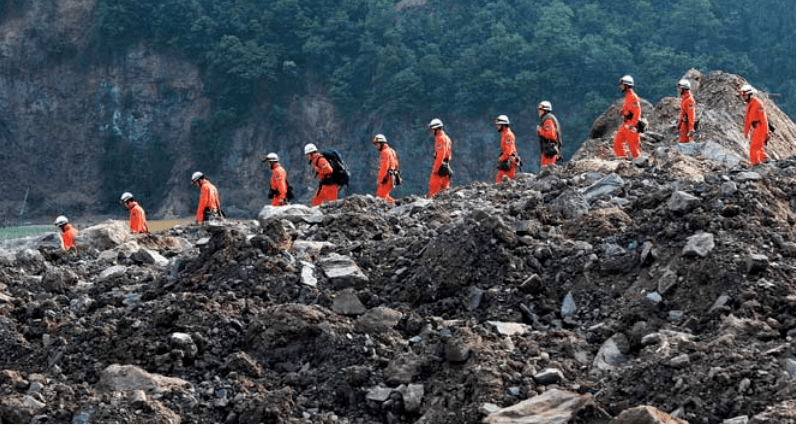 公开征集512汶川特大地震抗震救灾中消防指战员的事迹材料和照片