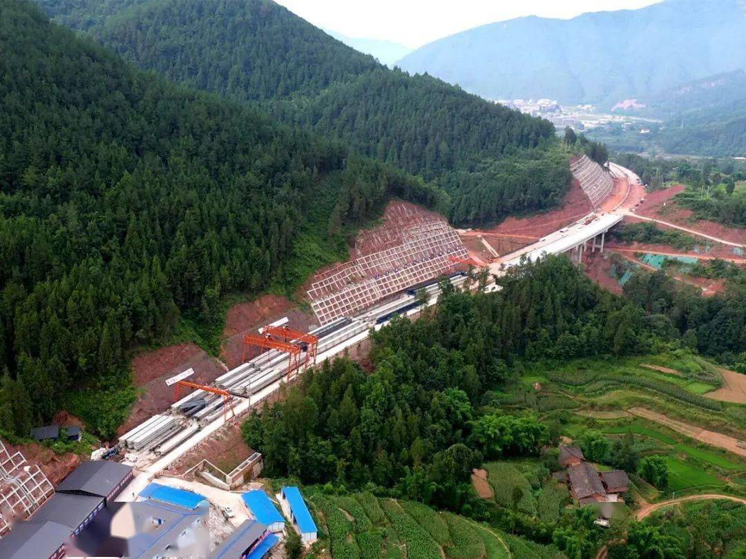 战高温 保进度② | 省道204线诺水大道项目建设全力推进_通江县_施工