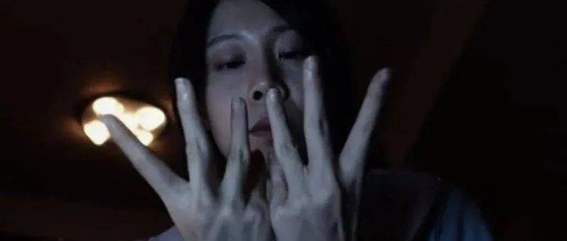 《咒》真实事件改编,年度最恐怖电影为何落得闷到睡着的两极影评?_观众_电影节_咒语