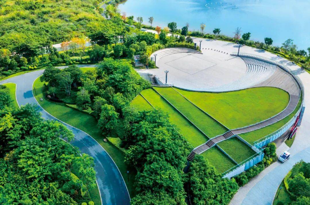 uas以水为媒的城市中心公园更新设计策略探究福建龙岩