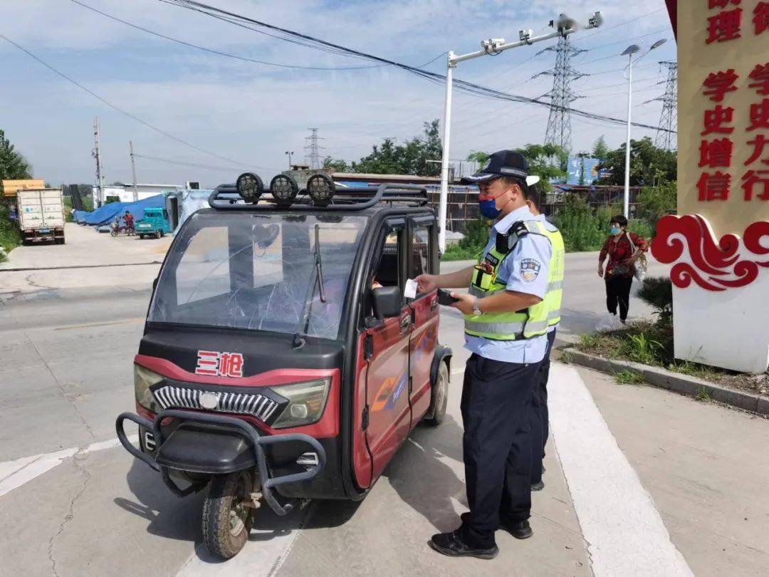 【持续整治】阳谷交警持续开展低速电动三,四轮车整治行动_电动车