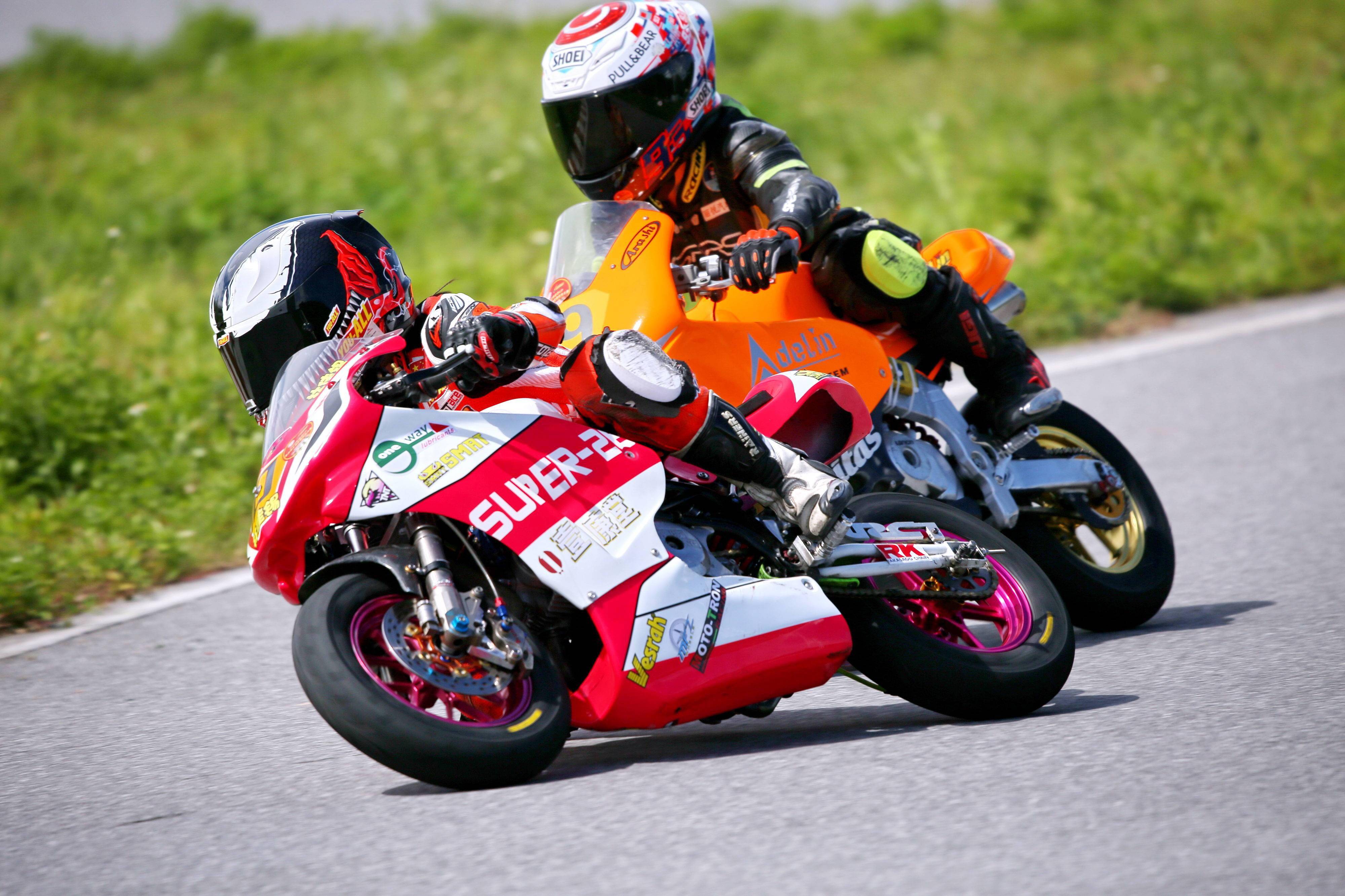 最终,林佳锡夺得了粤港澳大湾区摩托车大赛,小童赛道体验 a 组的亚军.