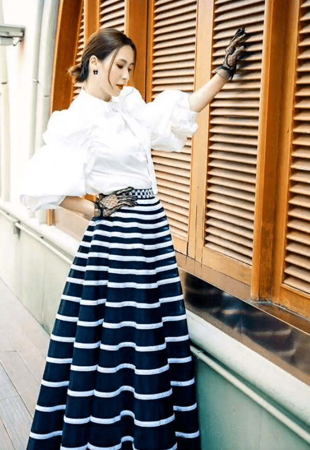 突然宣布要跨界时尚圈52岁tvb前女星曾夺金像奖凭金枝欲孽走红