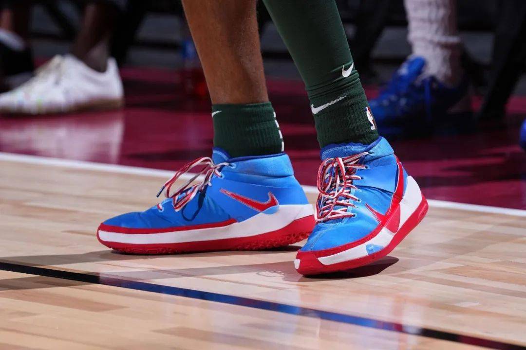 nba球鞋面面观夏季联赛的最佳球鞋来自中国