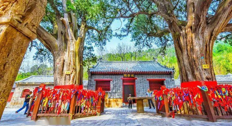 五谷丰登当年最早修建的祖庙早已因岁月的侵蚀不见踪迹,而现在大家