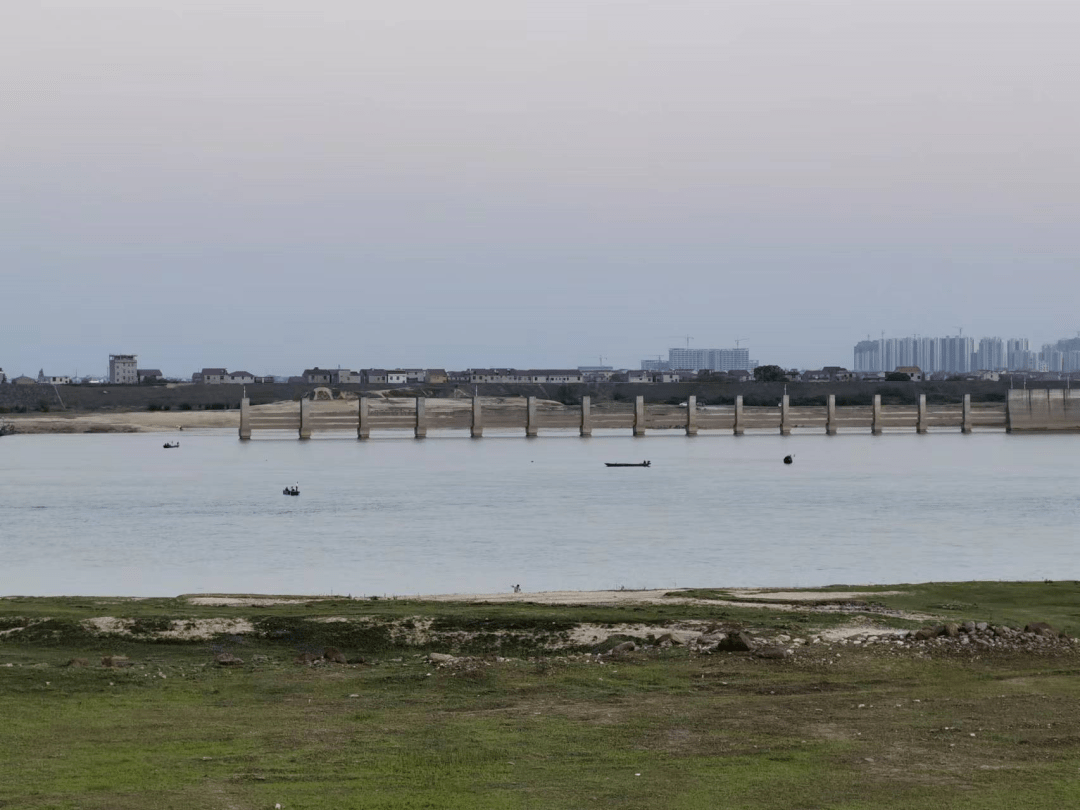 丰城严打销毁渔船10艘