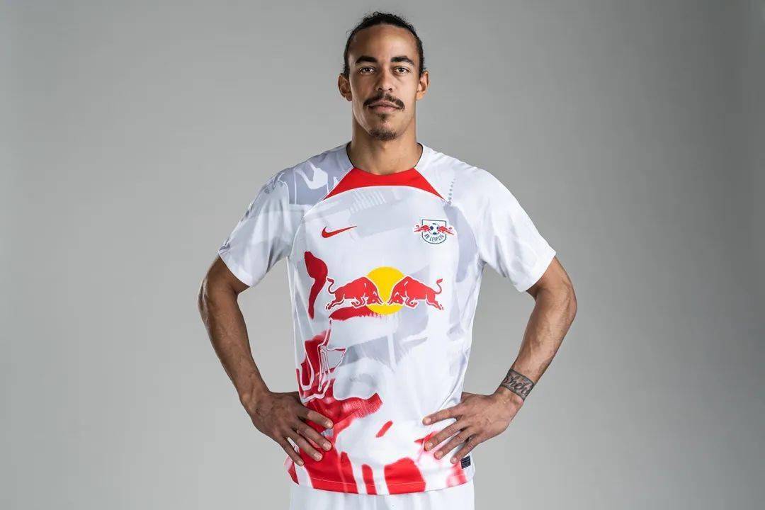 耐克发布rb莱比锡2022/23赛季主场球衣_衣领_红色_白色