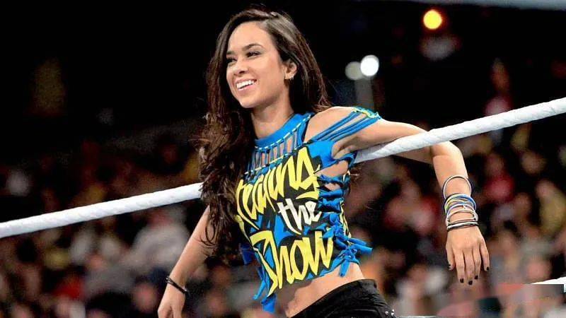 cm·朋克放出重大暗示!aj·李即将复出擂台?