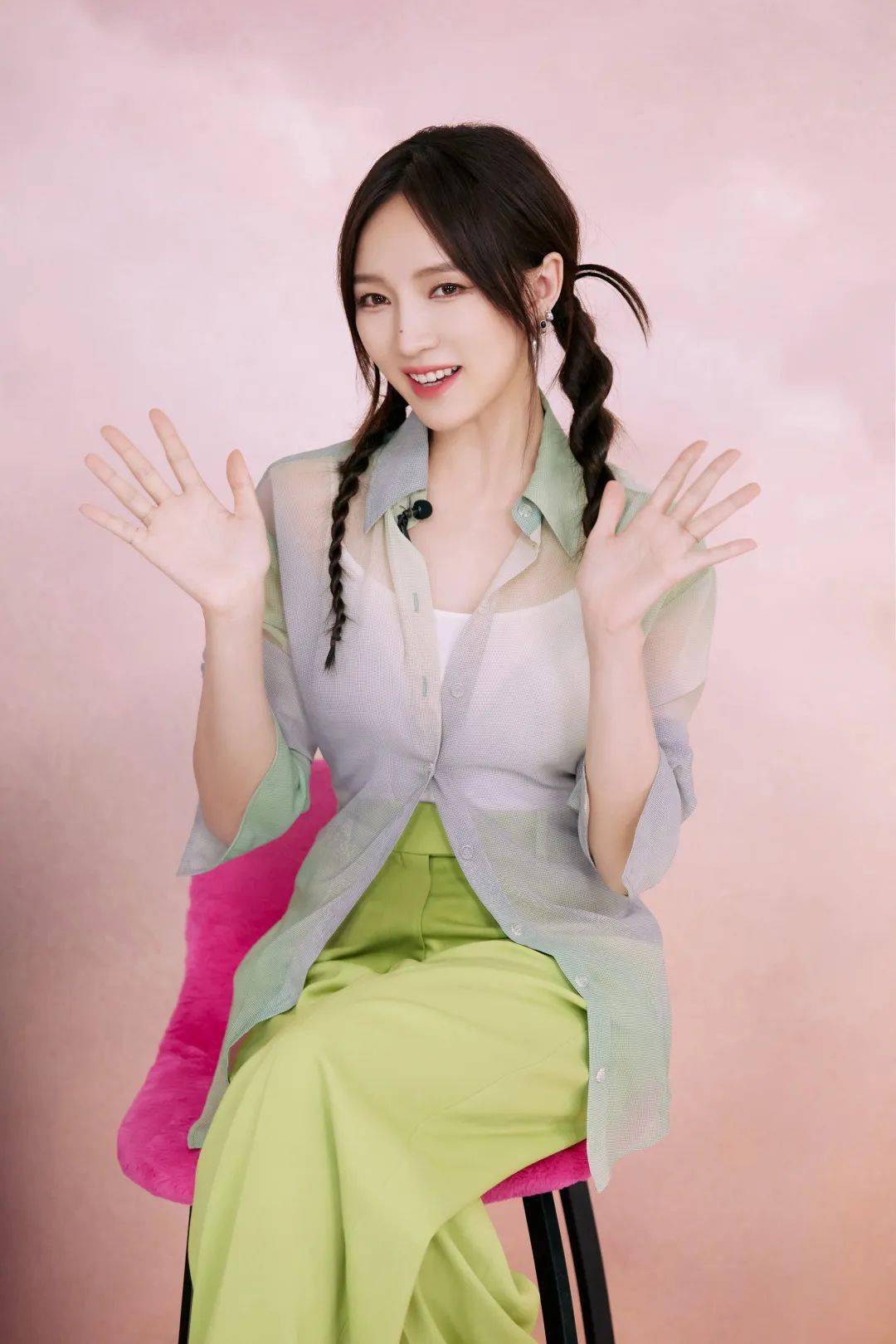 花样编发少女