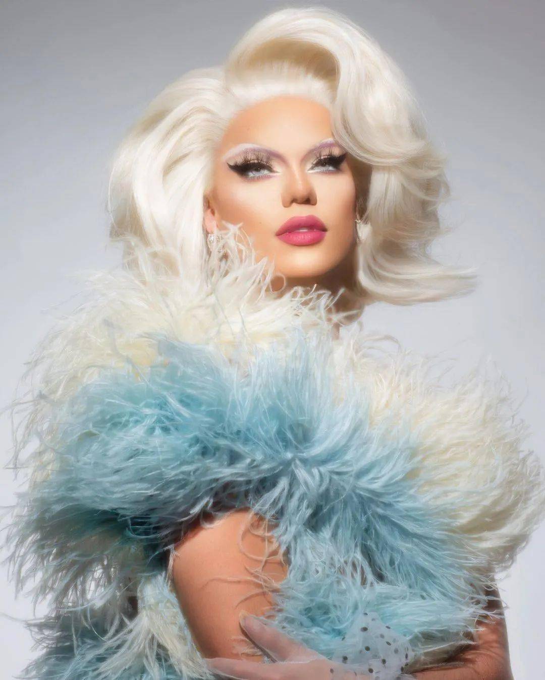 热爱美国综艺的小伙伴一定对《鲁保罗变装皇后秀》不陌生.