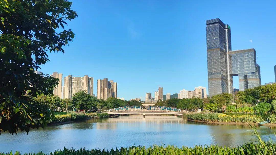 南沙发展日新月异一座现代化的滨海新城正拔地而起