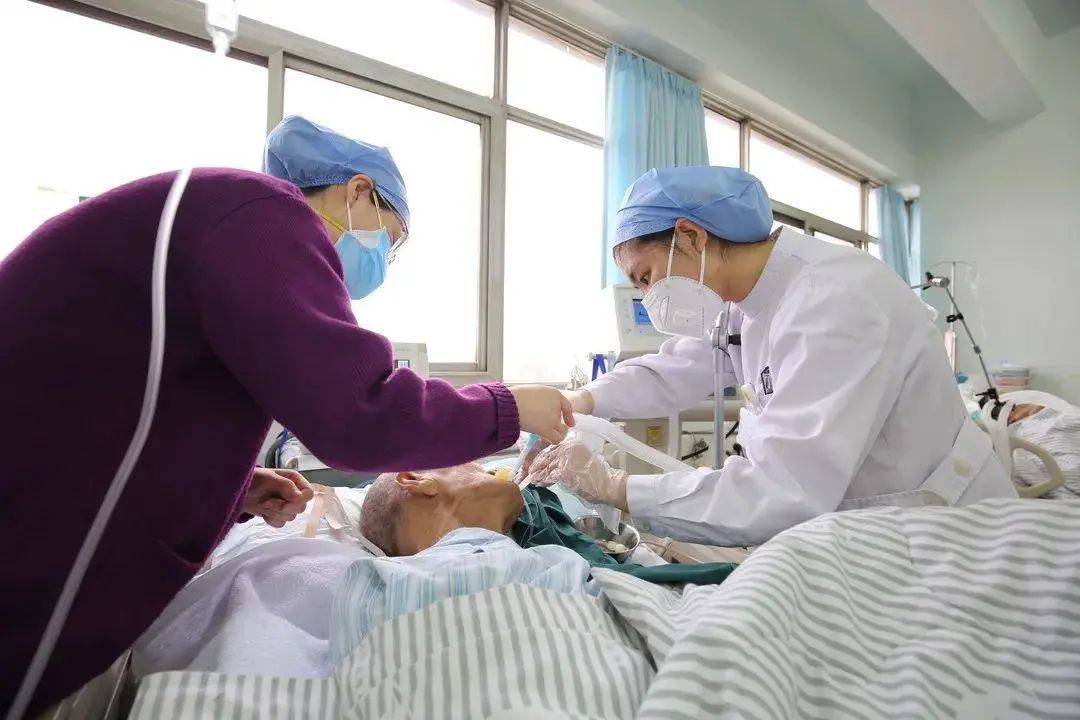 吸痰差点要了患者的命！吸痰这些细节该注意_气道_操作_临床