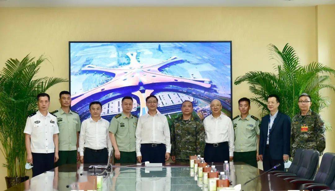 近日,首都机场集团党委书记,董事长王长益,总经理刘春晨分别来到首都