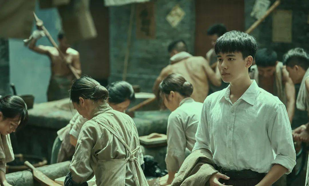 胡先煦来说同样也是收获的一年,在献礼建党100周年历史剧情电影《1921