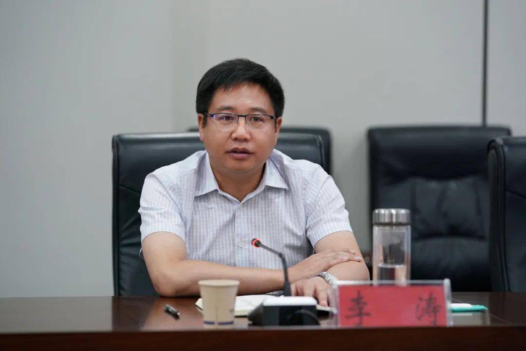 李涛到县公安局调研时强调:深入推进夏季治安打击整治"百日行动" 坚决