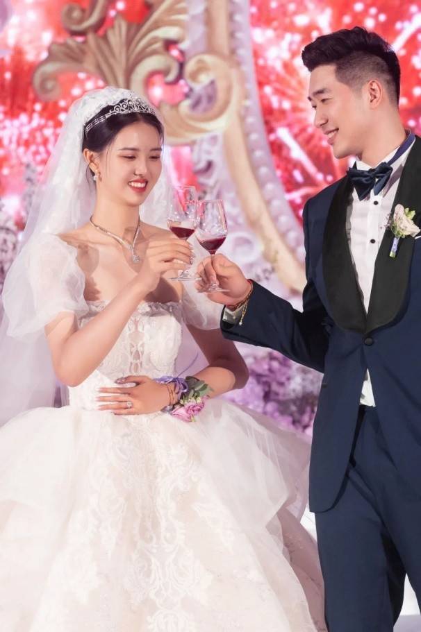 长城五星为张常宁大婚送上精美礼遇_婚礼_吴冠希_刘晓彤