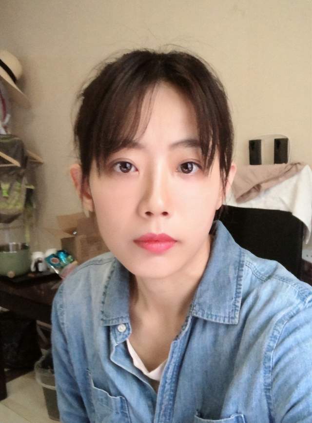 在今年六月陈竹音还在自己的社交平台宣布终于拿到了大