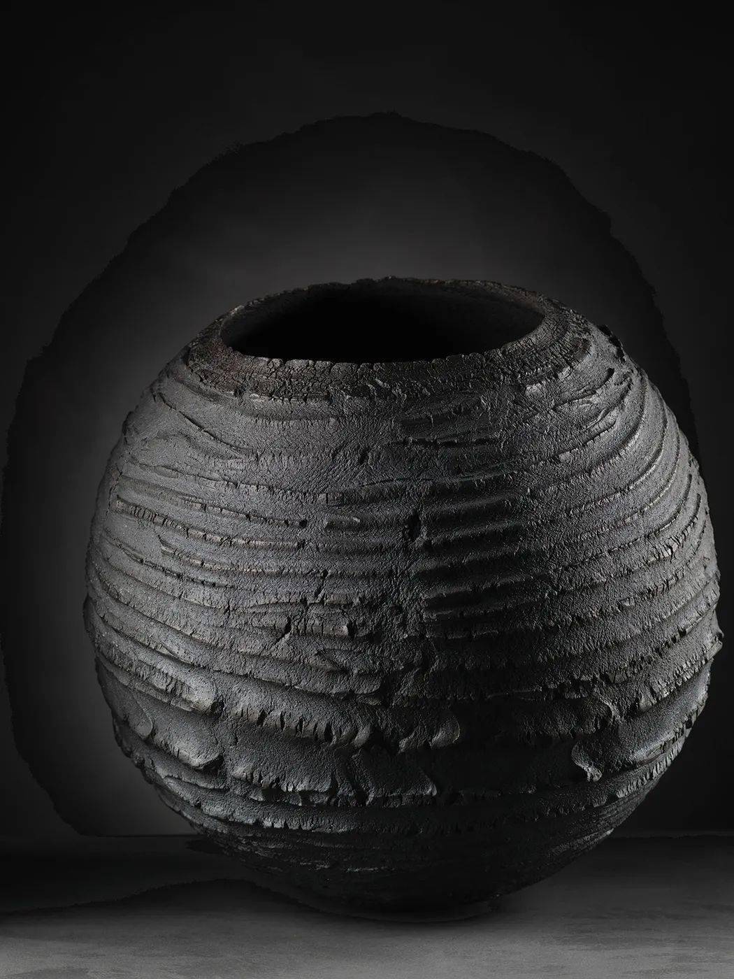 英国陶艺家patriciashone丨充满张力的器物肌理