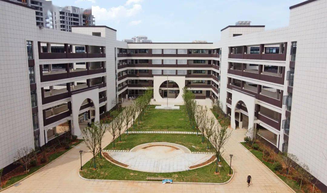 德化学校基本建成9月开学