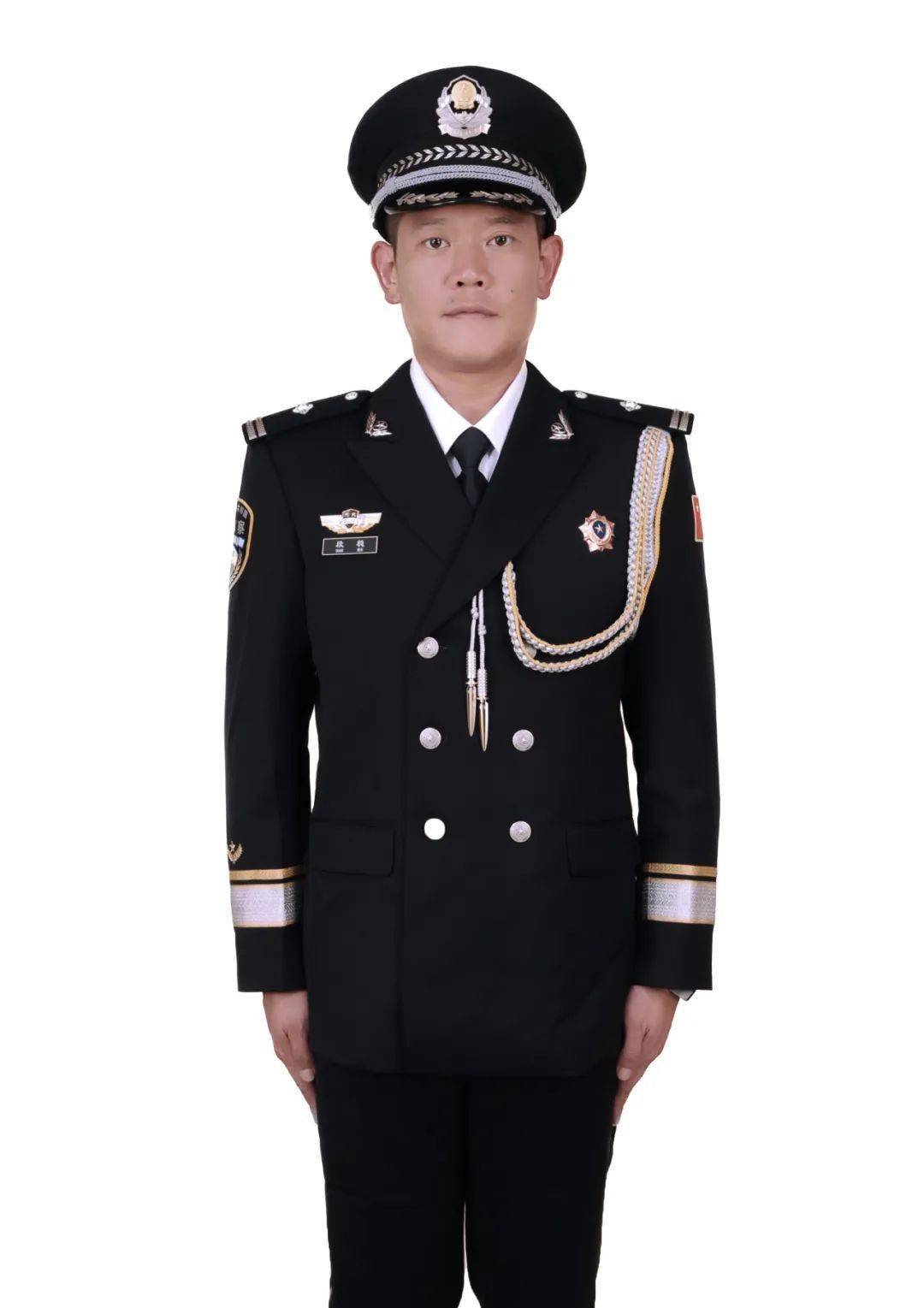 寻找最美基层民警 | 段稳:拼出来的"硬核"民警_射击_训练_巡特警支队