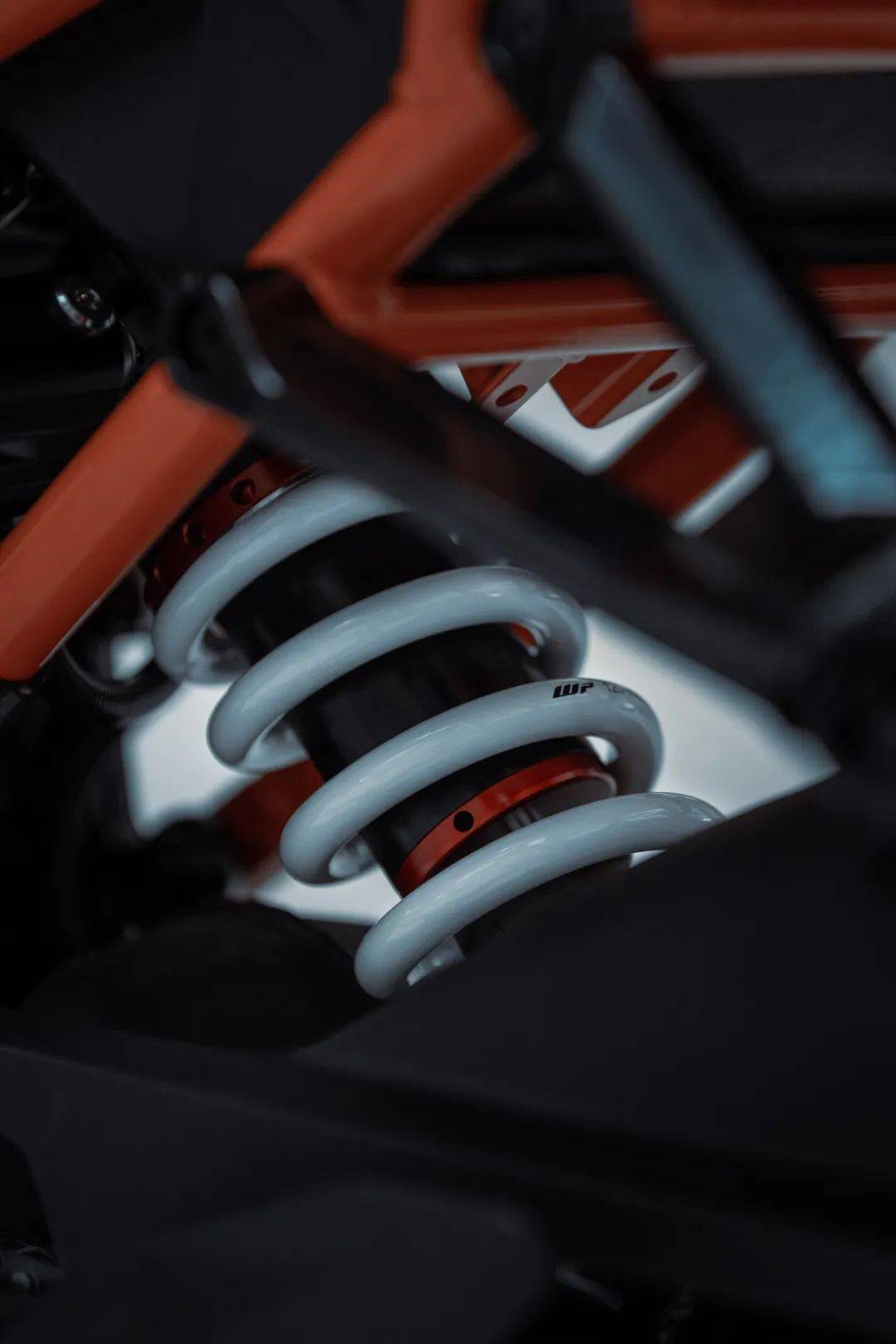 [ 商城现货 ] wp减震来了!是不是你的菜!_搜狐汽车_搜狐网