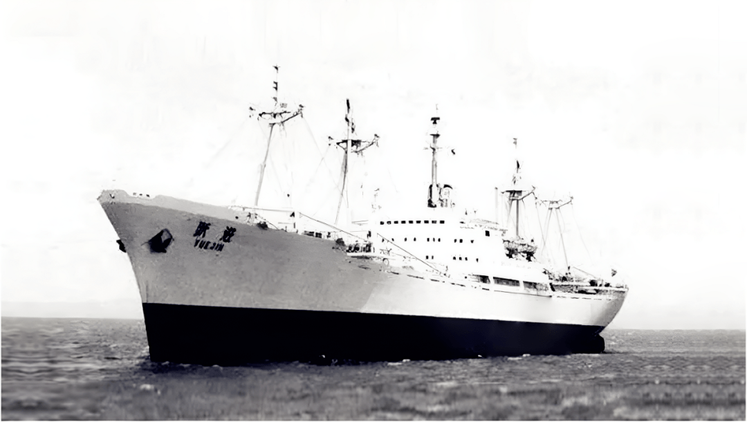 北满钢厂为生产"跃进号"提供了船尾轴等关键部件.