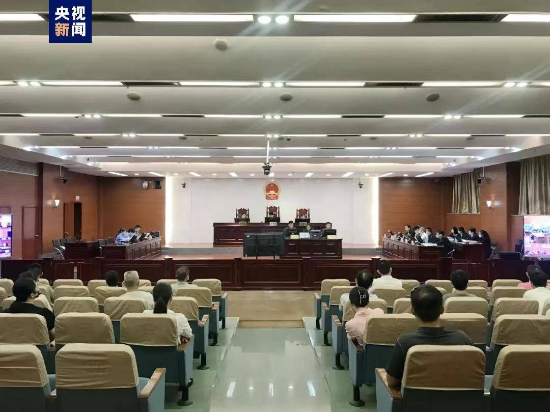 8月8日上午,桂林市中级人民法院依法公开开庭审理陈建平等5名被告人涉