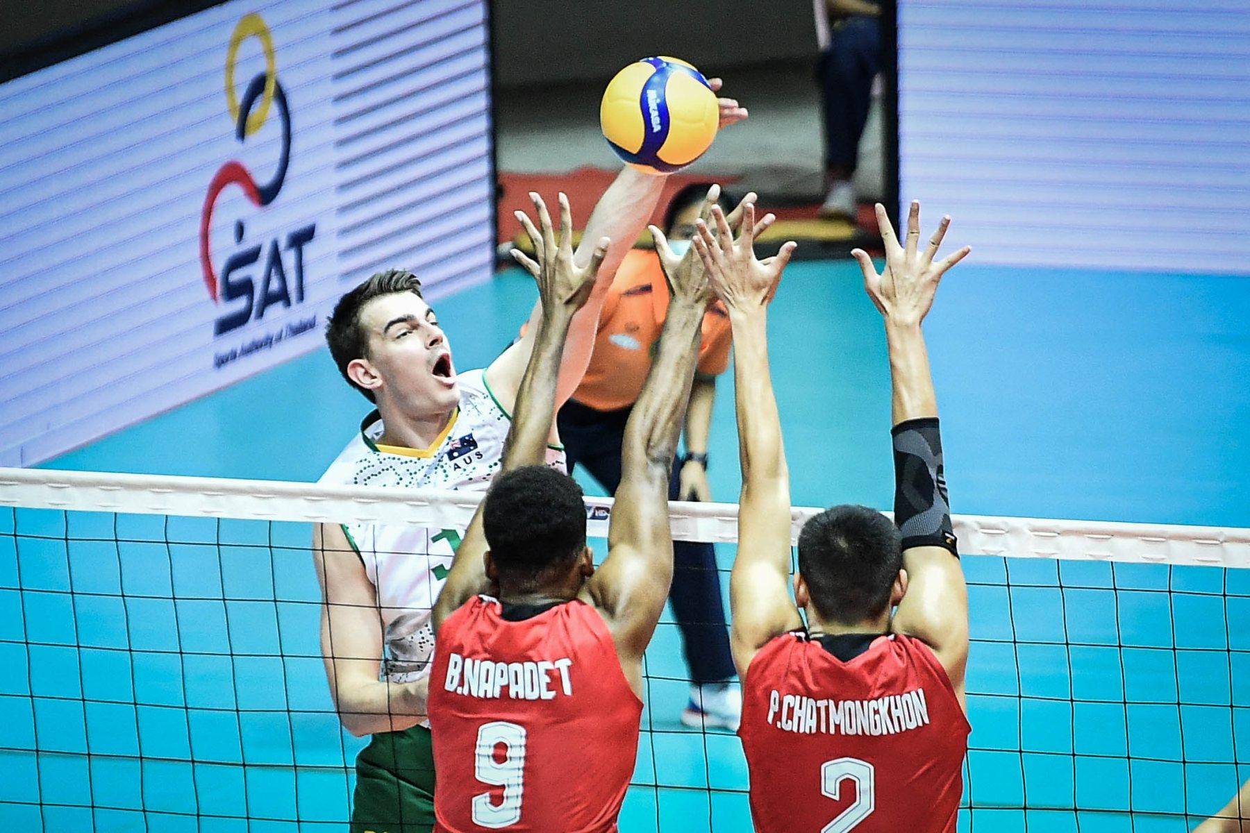 年男排亚洲杯八强复赛首轮比赛中,东道主泰国男排对阵澳大利亚男排