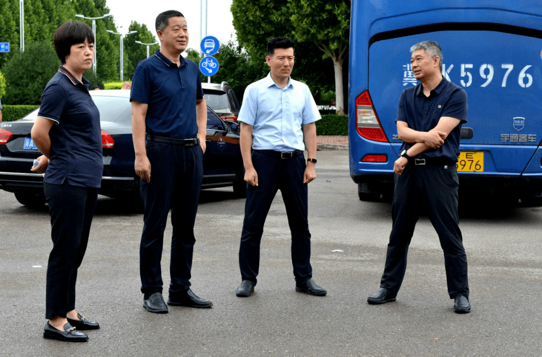 省厅新闻省直工会领导走进省制图院开展送清凉送健康慰问活动