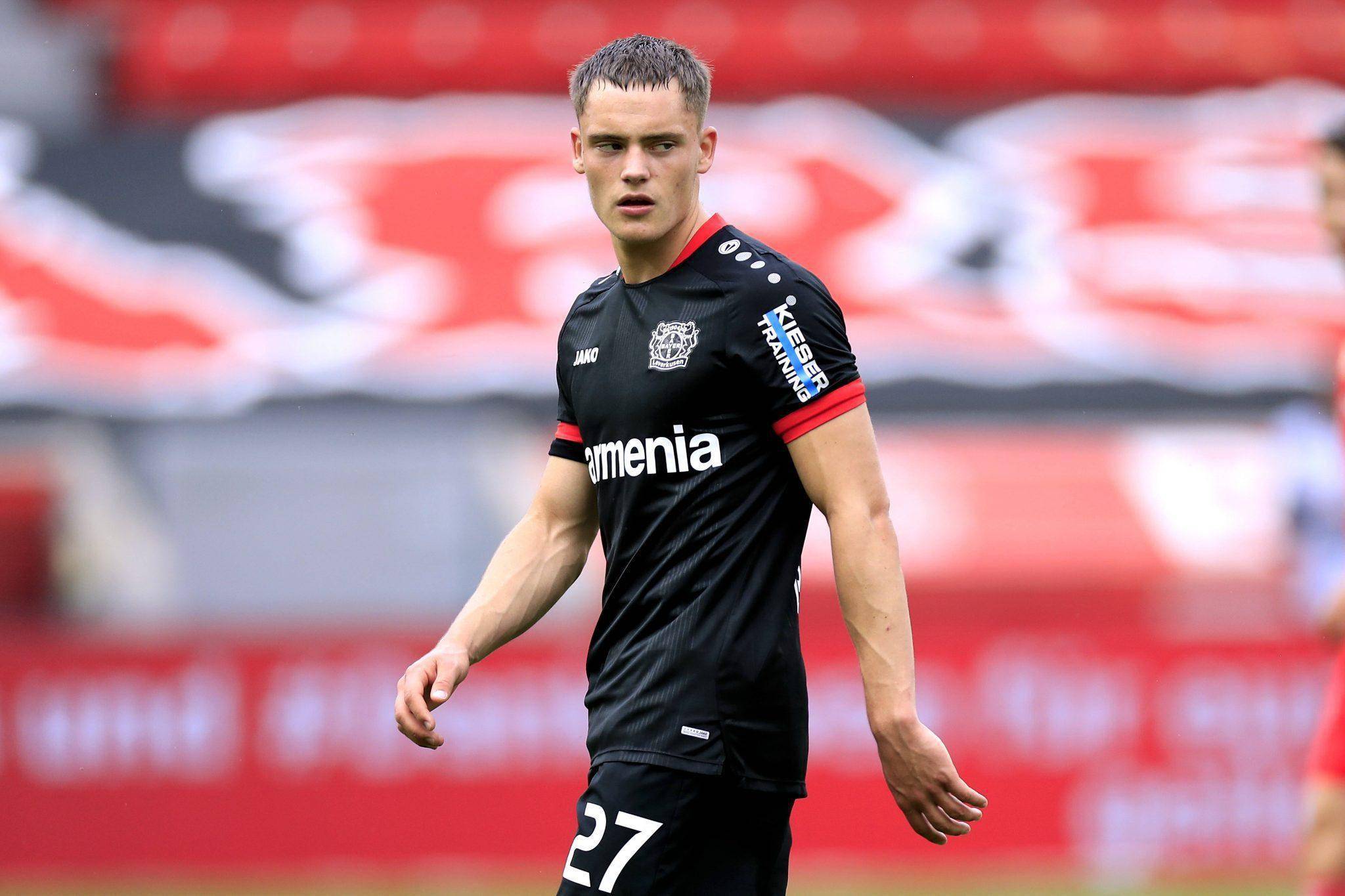 这位勒沃库森超新星暂时受伤,但这很可能是曼联在这方面的收获,其他