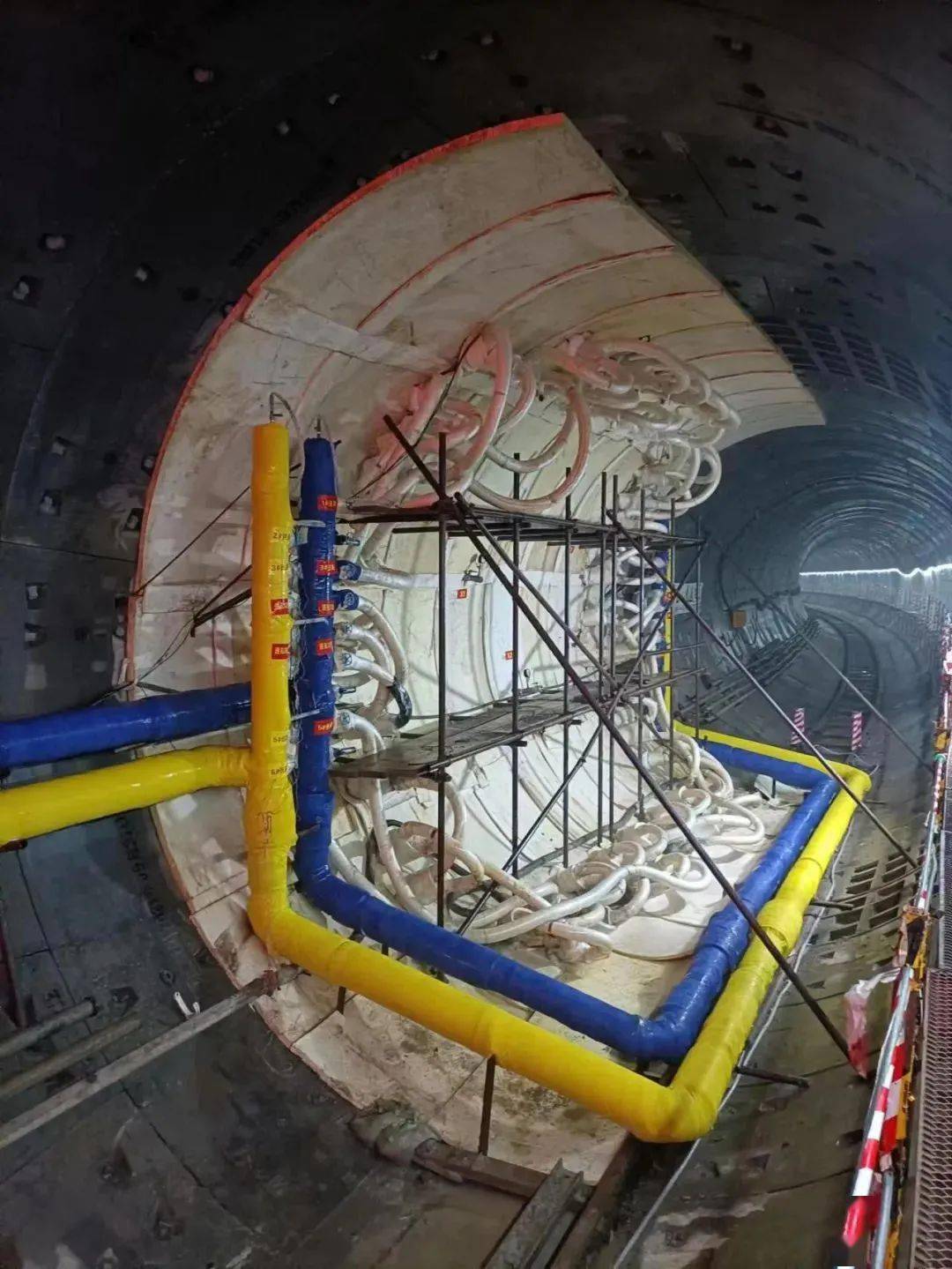 【地铁】地铁2号线东延线"船罗区间"联络通道贯通_福州_马尾区_江渡