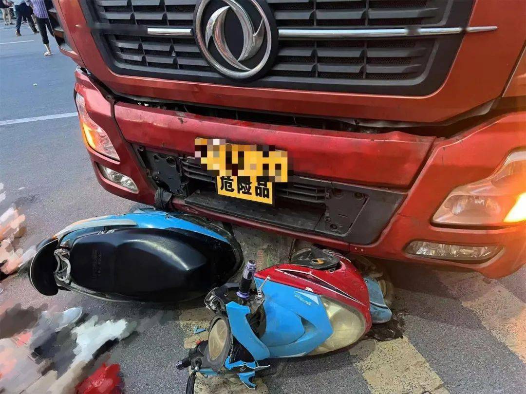 案例二2022年6月15日23时许,赖某某骑行二轮电动车在余干县古埠镇政府