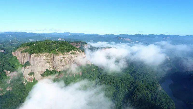会昌筠门岭:丹霞云海似仙境_筠门岭镇_大山头_显得
