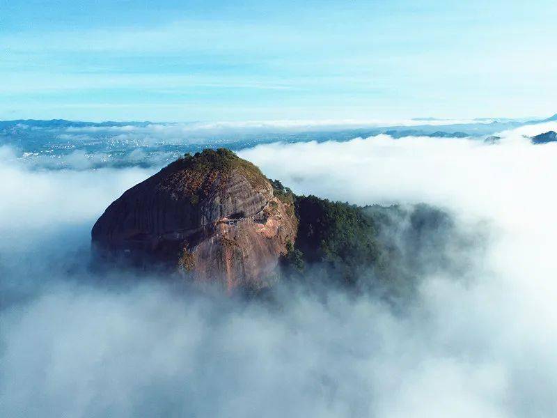 会昌筠门岭:丹霞云海似仙境