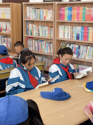 人民日报:7年接力,帮助孩子们拥抱美好未来_工作_支教团_达孜