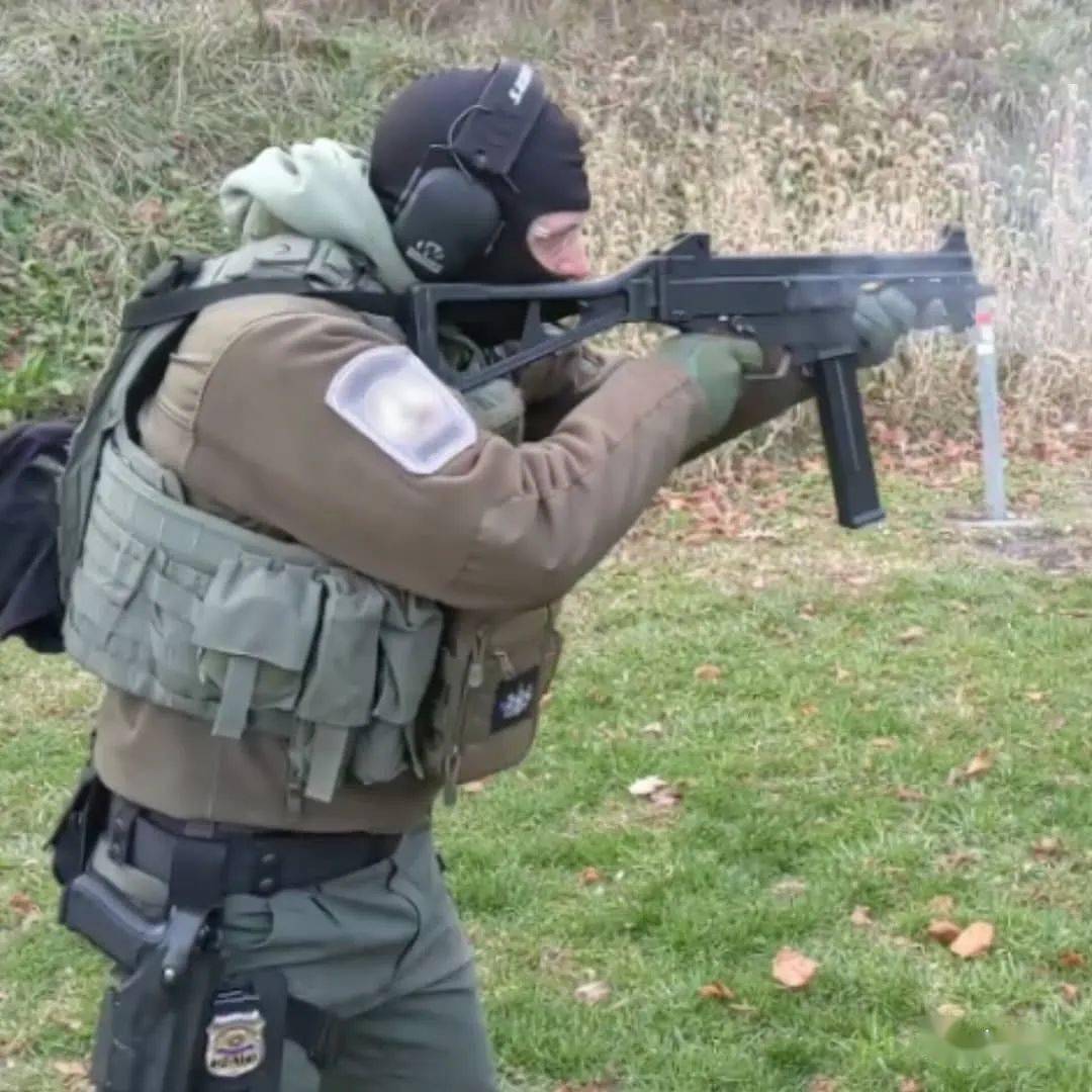 【上古游戏里的b35】hk公司ump冲锋枪图集_战术_备份_公众