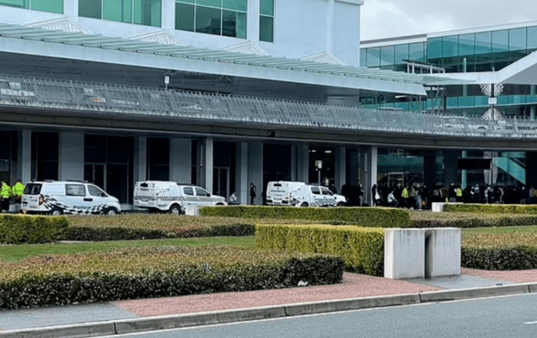 澳洲首都机场发生枪击事件!枪手连开5枪,上百人紧急疏散!