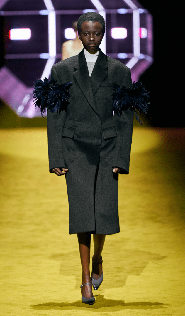 prada 最新2022秋冬北京大秀 | 各路明星名模走秀名场面,你pick哪一位