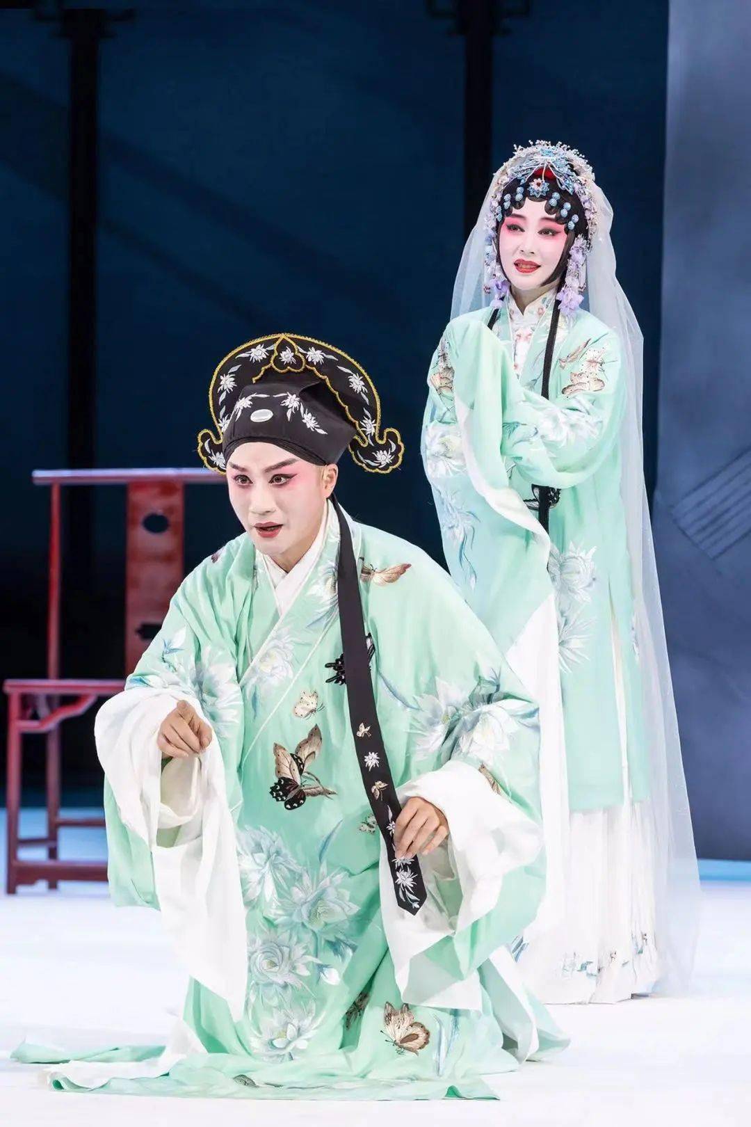 这一新作的导演是上海戏剧学院教师马俊丰,主演是上海戏剧学院附属