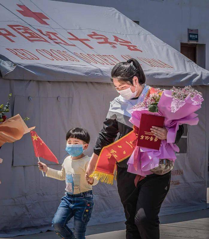 余慧萍:摄影指引我不断去追寻最美妙的梦境|在线影展_函授_北京_活动