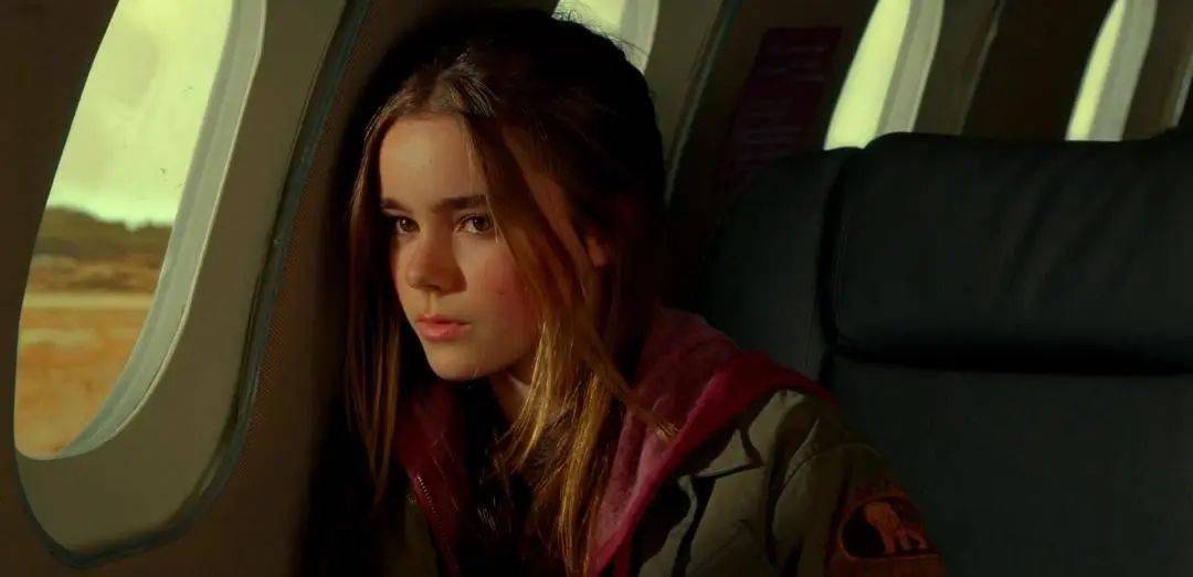 困局,欧文,克莱尔成为了梅茜·洛克伍德(伊莎贝拉·瑟蒙饰)的监护人