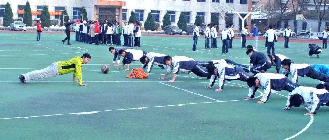 体育课堂活动安全问题需注意的“四要点”_运动_训练_身体