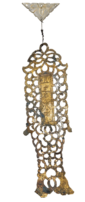 唐宋诗文中常见"春幡""春胜"字样,为钗头悬系节令时物,或剪綵而成,或