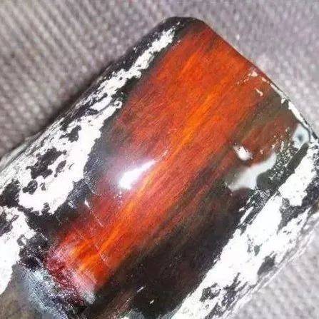 白漆料与拆房老料到底该怎么区分呢?_紫檀_商家_小叶
