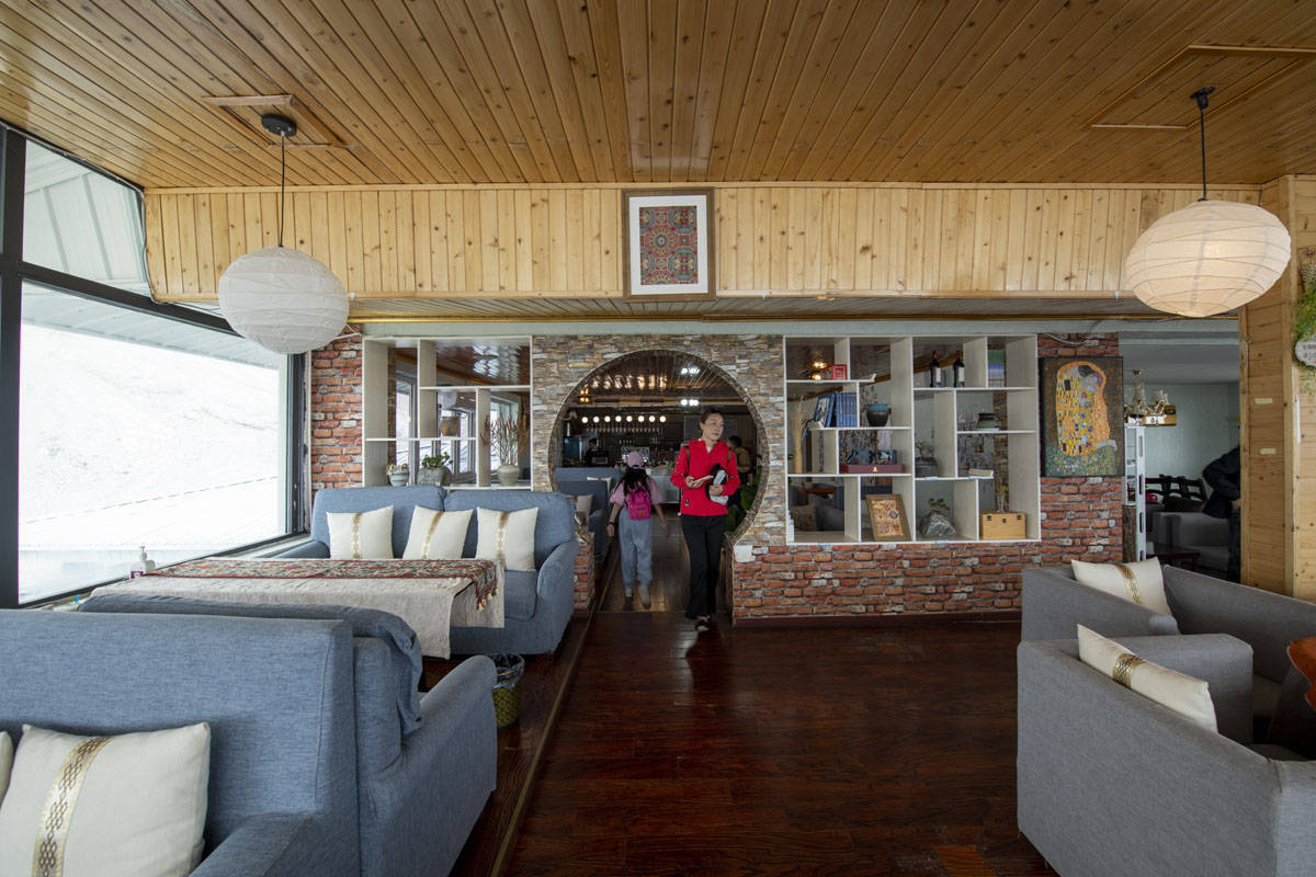 达古冰川咖啡馆图片