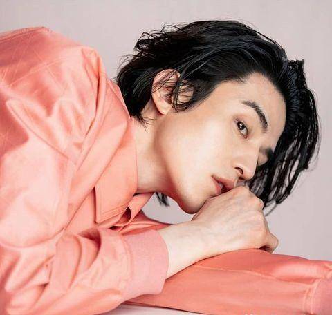 十位帅度爆表国外长发男星!