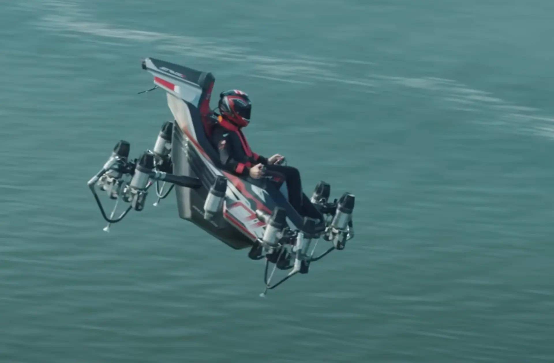 zapata打造喷射飞行椅,预计飞行速度可超过250 km/h高度达3000米_jet