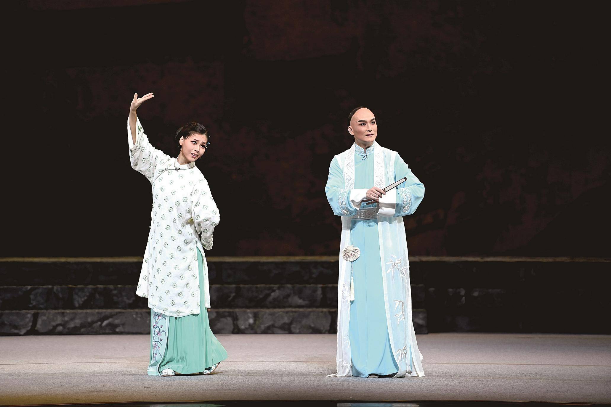 难说再见 难忘惊艳 第十届武汉“戏码头”中华戏曲艺术节落幕_演出_江城_观众